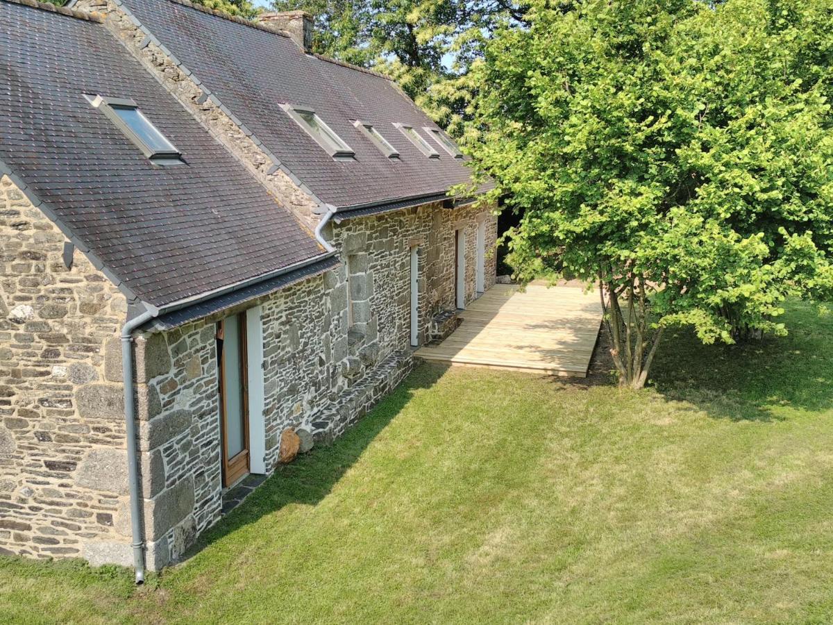 Le Botcol Villa Plouguernevel ภายนอก รูปภาพ